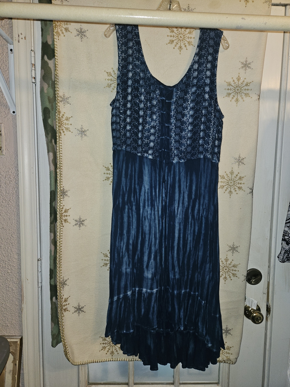 Avenue Navy Blue Sleeveless Maxi Dress with Textured Bodice